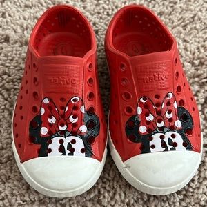 Calling all Disney lovers! Girls red Minnie Mouse natives barely worn!